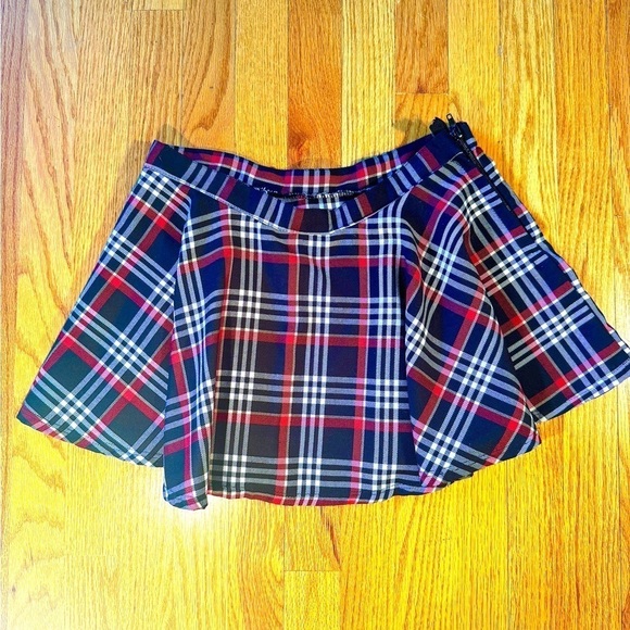 Forplay Plaid Flared Ladies Mini Skirt 
Born in Hollywood | So Stylish! - Picture 9 of 10